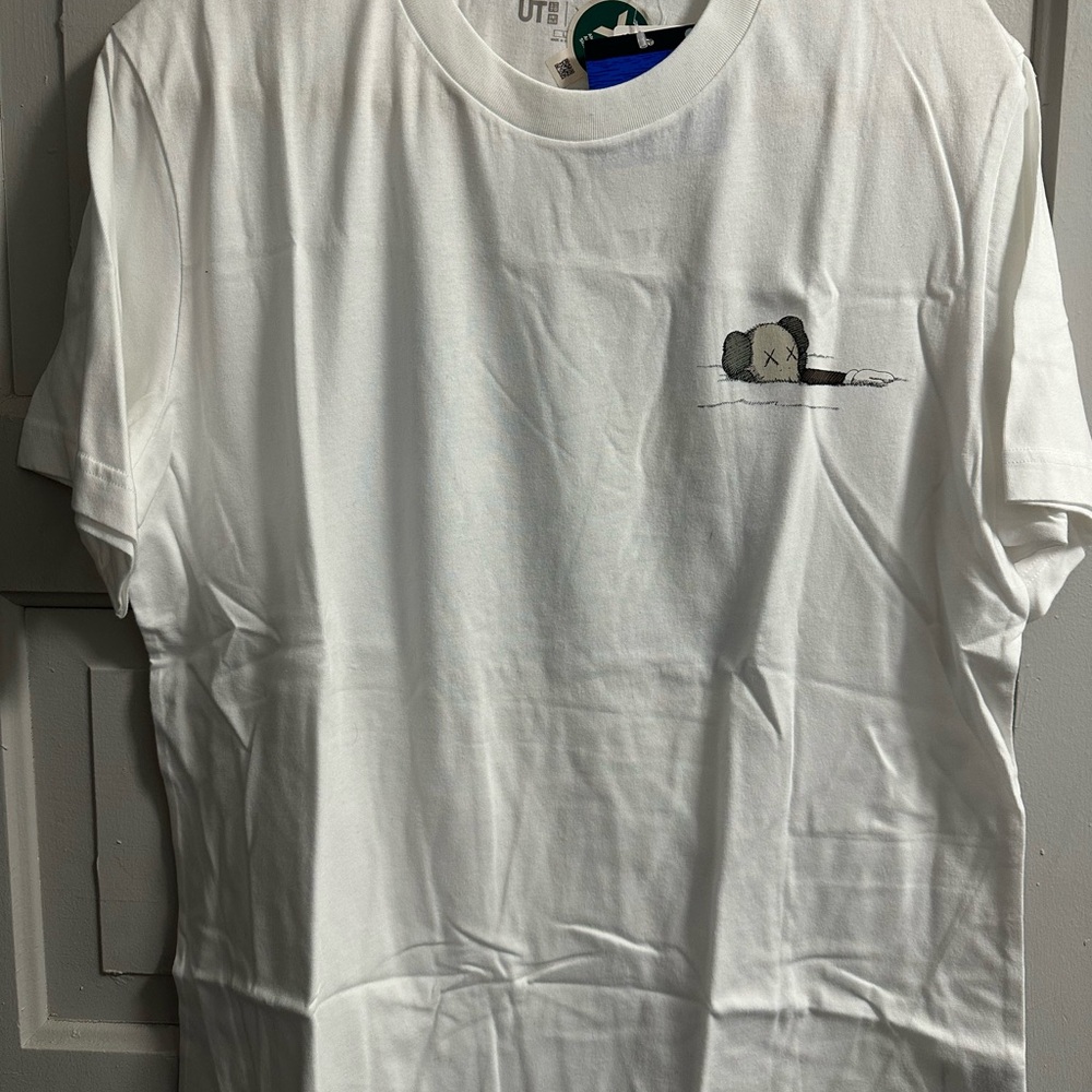 Kaws White Short Sleeve Graphic Tee